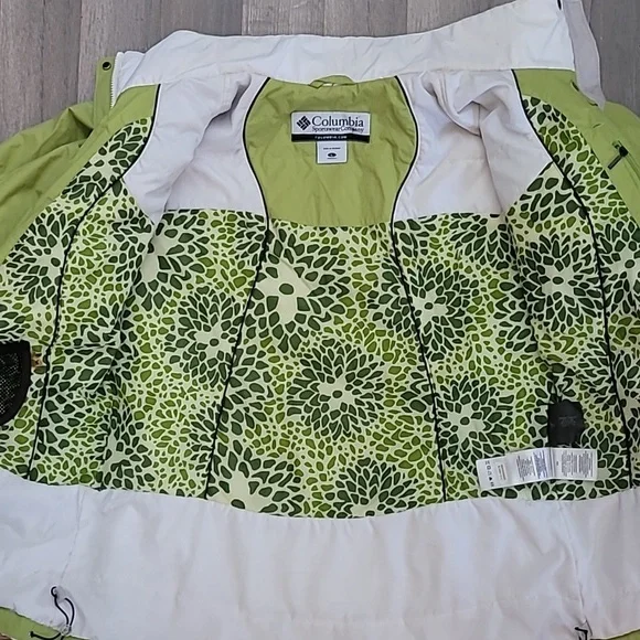 Columbia Green & Black Ski Coat Size Large Nice & Thick - Picture 6 of 9